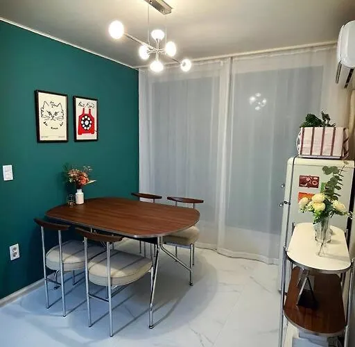 Clean & New - Songridan-gil, Seokchon Lake, Lotte World, Kspo Dome, Olympic Park, River, Asan Hospital, Coex *