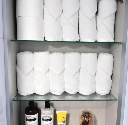 Villa Clean & New - Songridan-gil, Seokchon Lake, Lotte World, Kspo Dome, Olympic Park, River, Asan Hospital, Coex *
